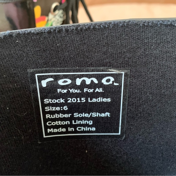 ROMA Sadie Robertson Floral Rain Boots - Picture 7 of 8